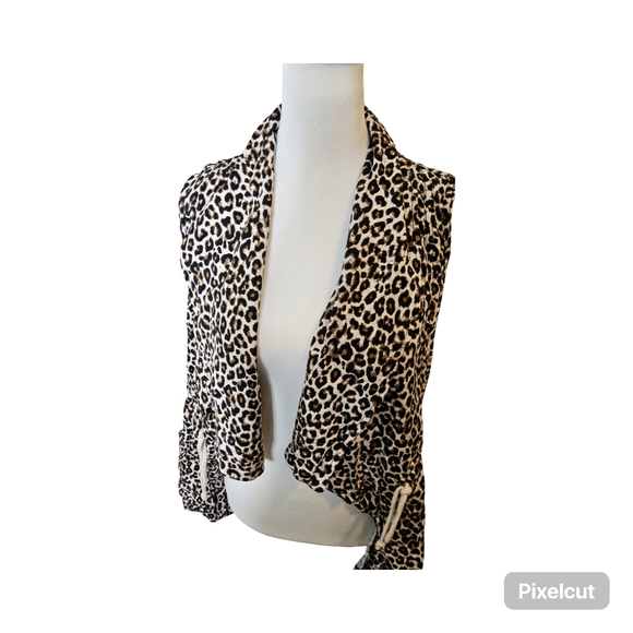 1 NWT Francesca's Miami Brown Cream and Black AnimL Print Vest Size Small - Picture 6 of 10
